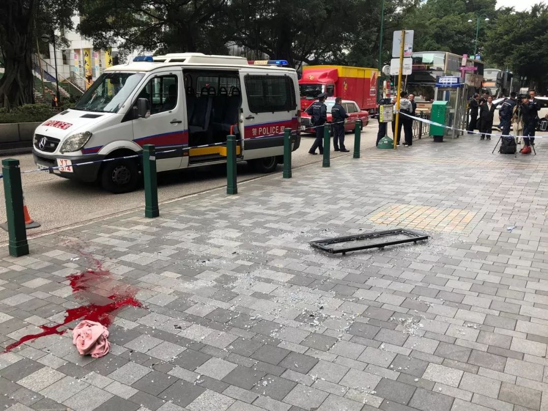 日子过久了才发现，家里窗户真的不能“穷装”，应该这么装